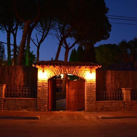 Villa Sitges El Ranch Amaizing Outdoor Areas Beaches At 5 Minutes Walk Sitges At 15 Min Drive Ac Pool Jacuzzi & Garden Xxl Calafell Zewnętrze zdjęcie