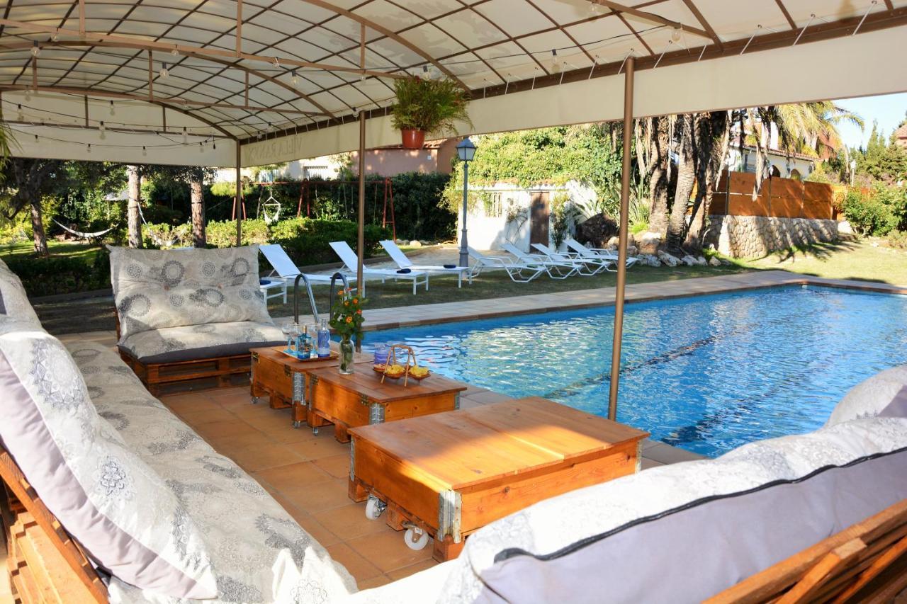 Villa Sitges El Ranch Amaizing Outdoor Areas Beaches At 5 Minutes Walk Sitges At 15 Min Drive Ac Pool Jacuzzi & Garden Xxl Calafell Zewnętrze zdjęcie