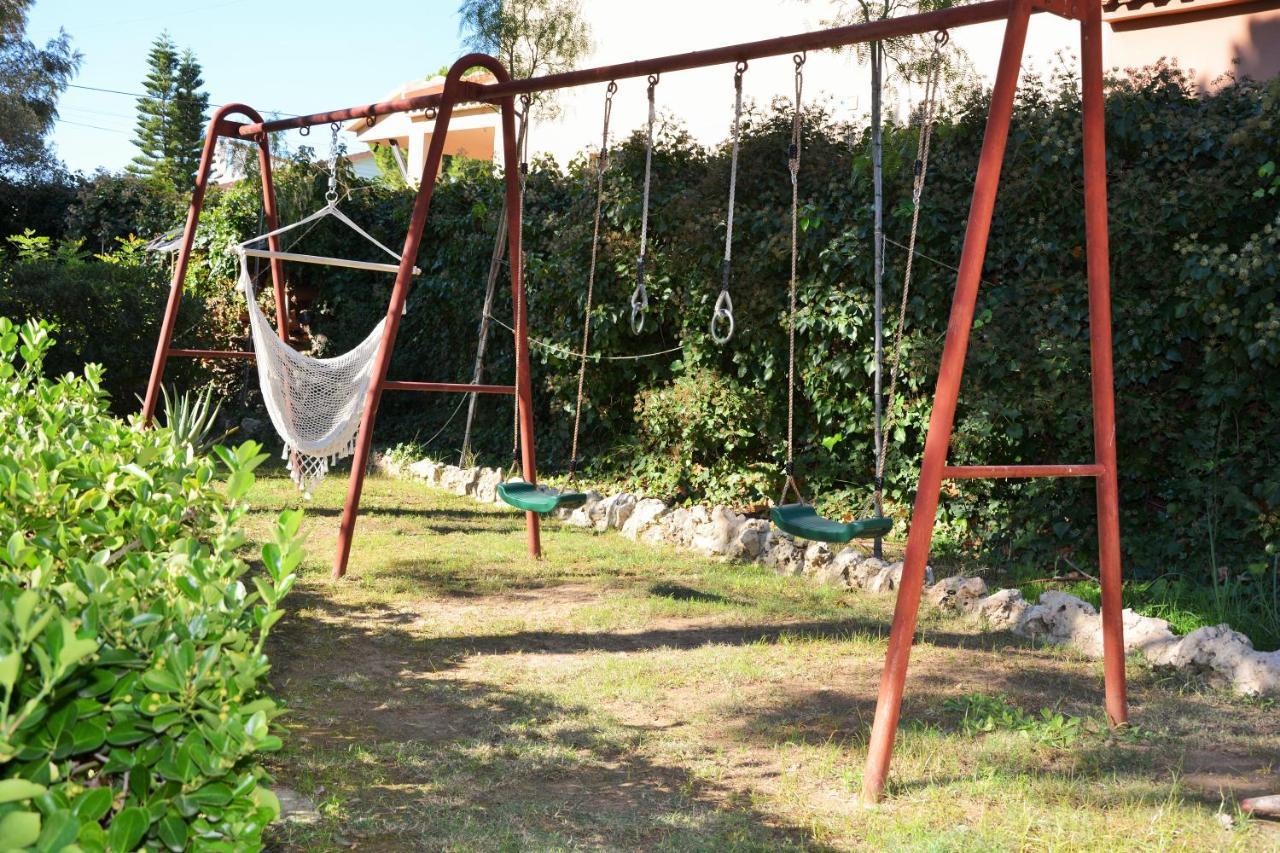 Villa Sitges El Ranch Amaizing Outdoor Areas Beaches At 5 Minutes Walk Sitges At 15 Min Drive Ac Pool Jacuzzi & Garden Xxl Calafell Zewnętrze zdjęcie