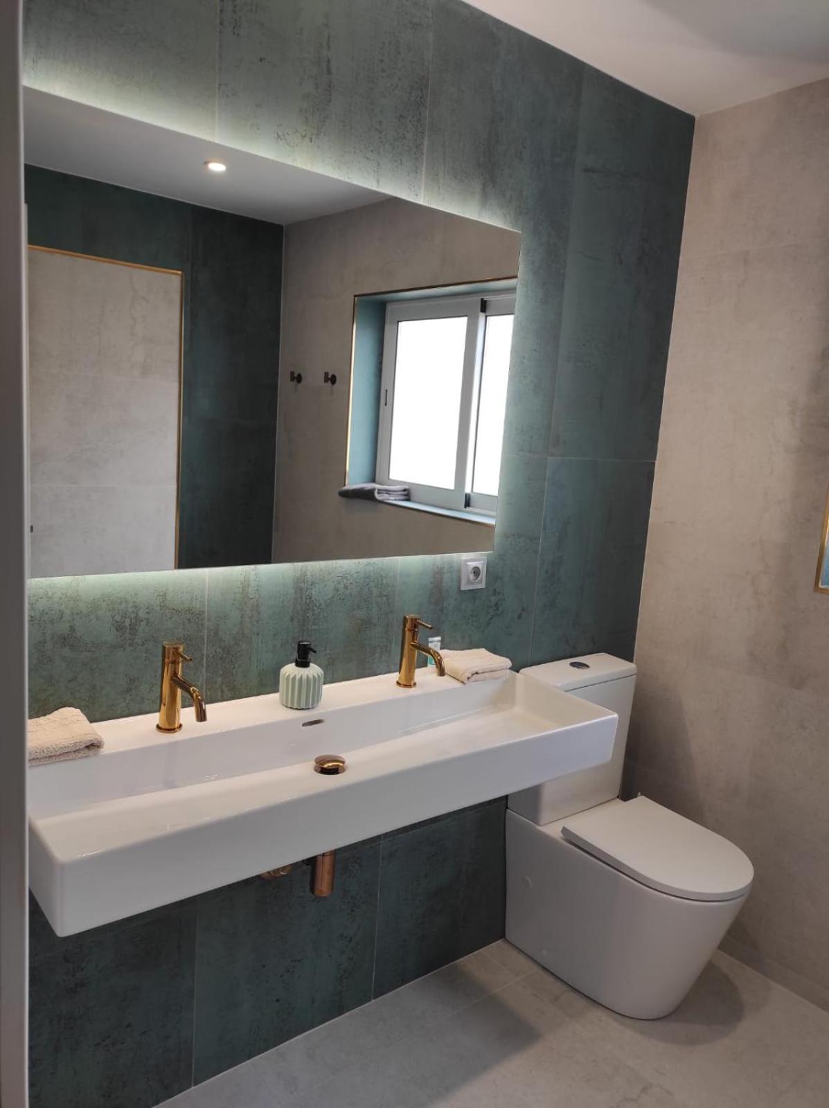 Villa Sitges El Ranch Amaizing Outdoor Areas Beaches At 5 Minutes Walk Sitges At 15 Min Drive Ac Pool Jacuzzi & Garden Xxl Calafell Zewnętrze zdjęcie